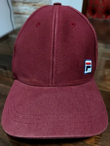 BONE FILA ORIGINAL COR VINHO 