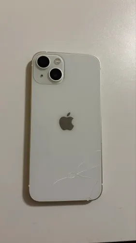 Vendo iPhone 13 com a traseira quebrada 