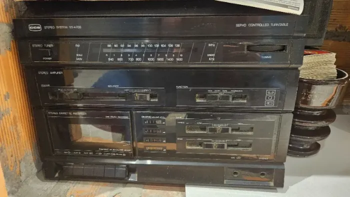 Doando Som/rádio cce antigo