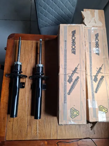 VENDO SUSPENSÃO COMPLETA ORIGINAL