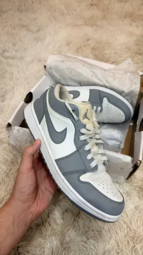Tênis Jordan Cinza 41/42 Impecável
