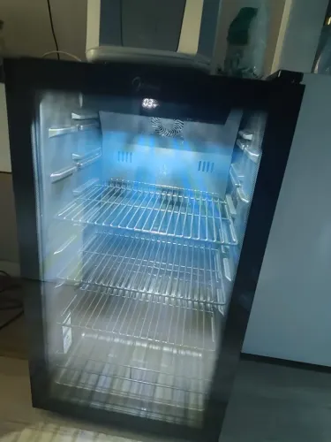 Cervejeira midea 96 litros