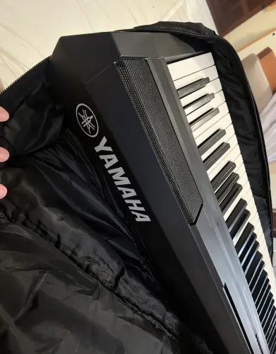 Piano digital yamaha P105