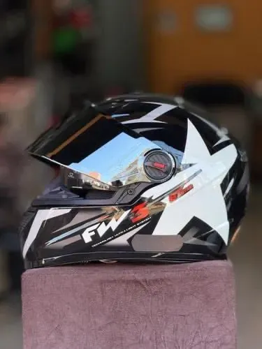 Capacete
