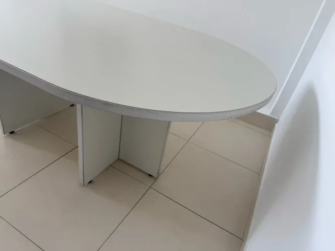 Mesa de Reunião - Usada 