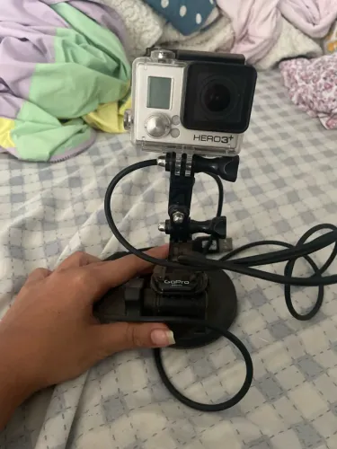 Câmera GoPro HERO 3 com suporte