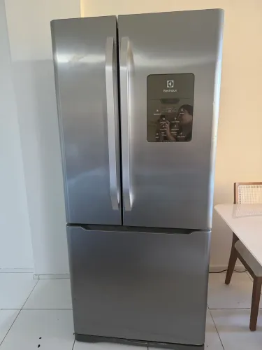 Geladeira Eletrolux Frost Free 403L