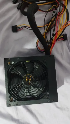Fonte de computador