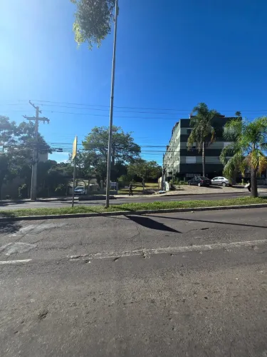 Terreno desocupado, localizado na Rua Doutor Campos Velho