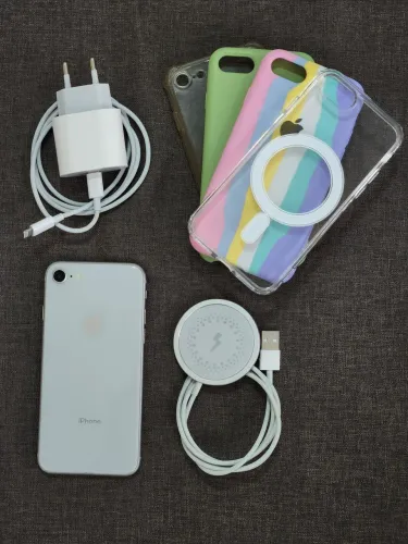 iPhone 8 64gb