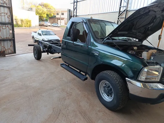 Vendo f 350 no chassi