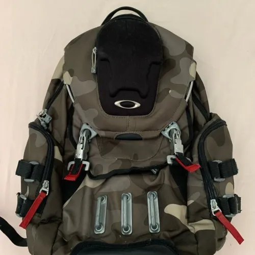 Oakley Kitchen 34 litros Original