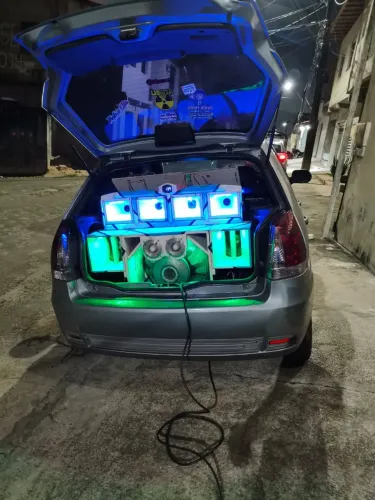 Som automotivo completo