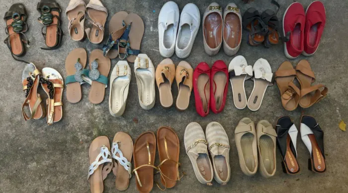 Lote de 29 Pares de Calçados Femininos