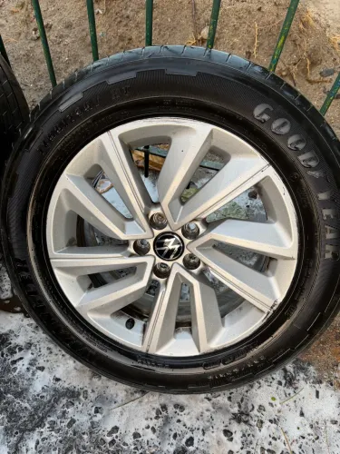 Vendo jogo de rodas t-cross aro 16