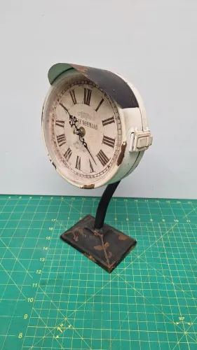 Relógio Vintage Estilo Industrial - Peça Decorativa Única