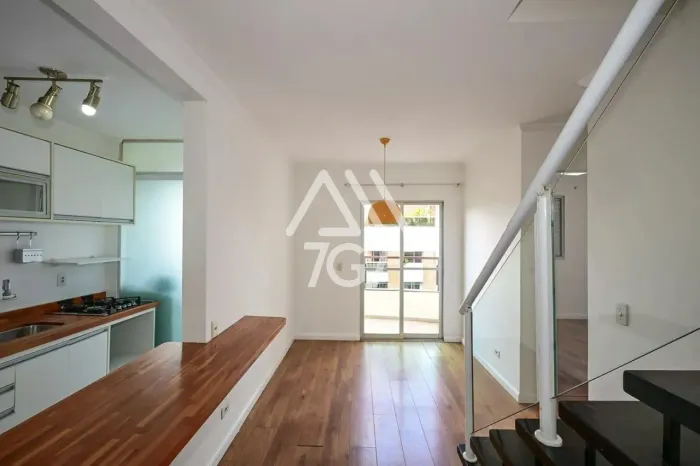 COBERTURA À VENDA NO MORUMBI: 90m² de área, 2 dormitórios, 1 vaga de garagem