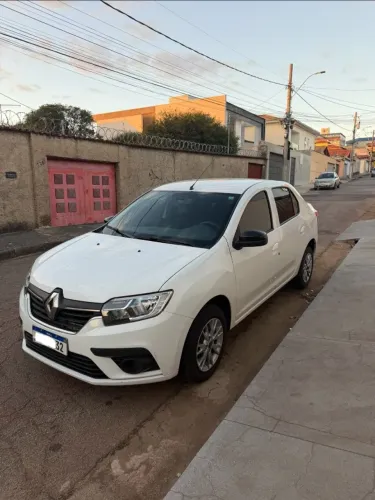 Renault Logan Zen Flex 1.0 12V 4P Mec. 2023