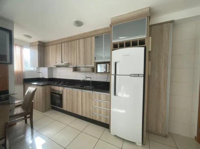 Apartamento com 2 quartos para alugar por R$ 2000.00, 52.00 m2 - JARAGUA NOVENTA E NOVE -