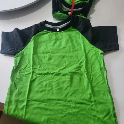 Camisas infantis
