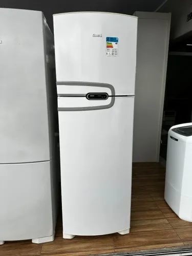 GELADEIRA CONSUL SEMINOVA, DUPLEX E FROST FREE COM CAPACIDADE DE 386L !
