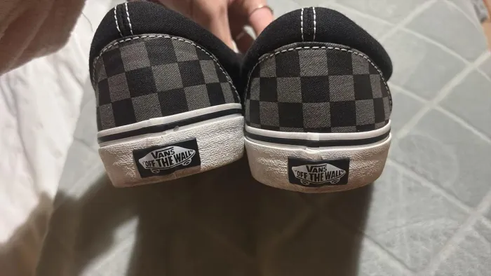 Tênis Vans Classic Slip On Preto e Cinza