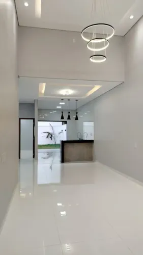 Vendo linda casa no Vila Suíça 3 quartos - Financia