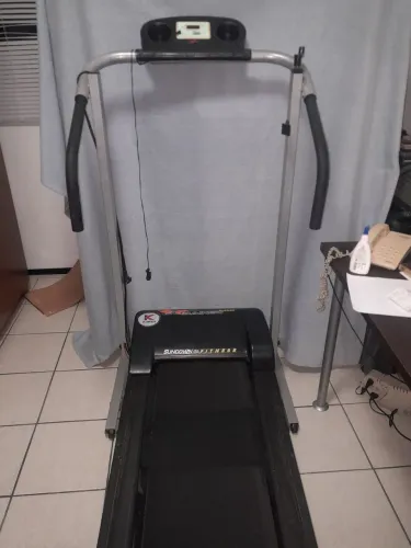 Esteira ergométrica tr 1500,00. Tratar *.