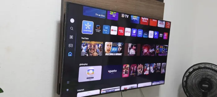 Vendo essa tv da marca Samsung de 50 polegada SMART UHD 4K TV TOP