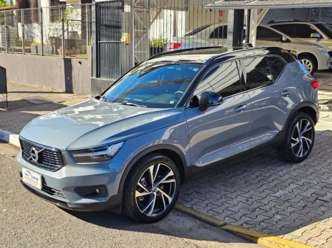 Volvo XC40 XC 40 T-5 Híbrido R-design 1.5 262cv FWD 2020