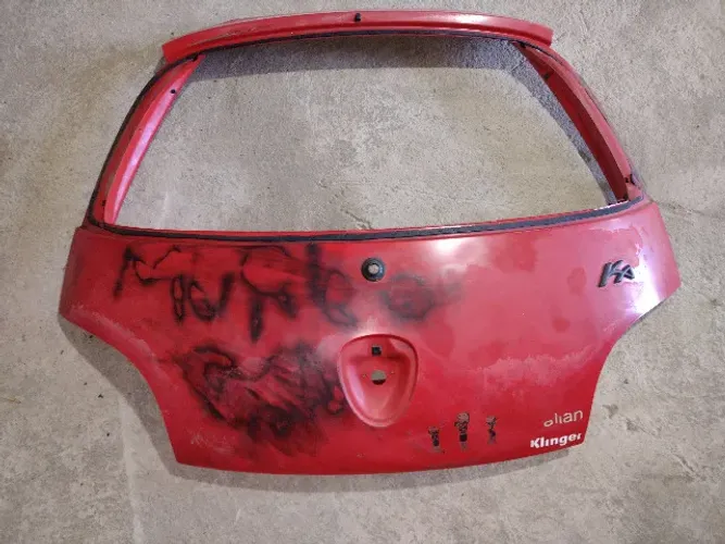 Tampa Traseira Ford/KA 2 Portas 1996/00.