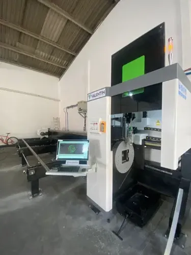 Laser tubo