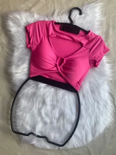 Cropped Decote Puxador