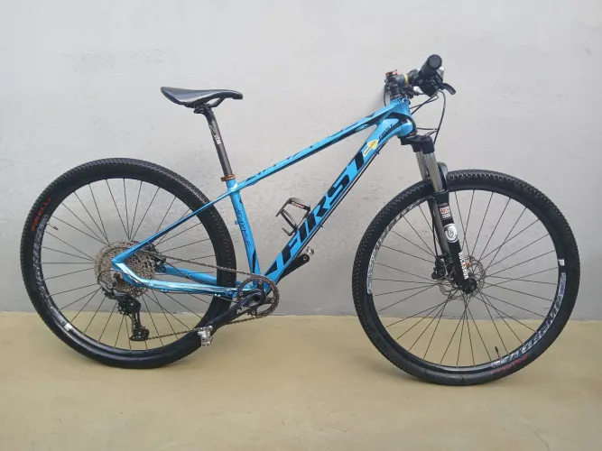 Bicicleta First Athymus - aro 29 - 11V