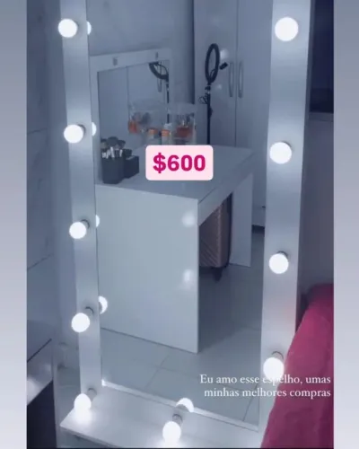 Espelho de Maquiagem com Luzes