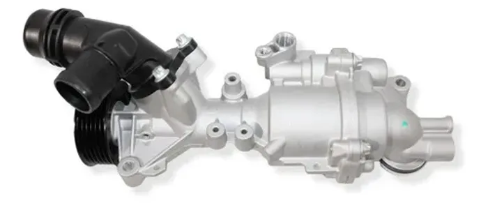 Bomba De Agua Mercedes C180 C200 2015 2016 2017 Original
