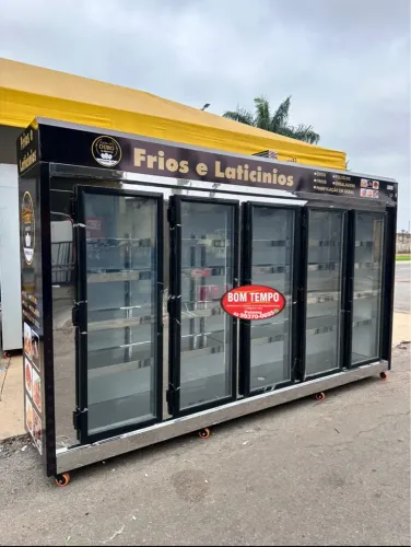 EXPOSITOR PARA FRIOS E LATICÍNIOS 