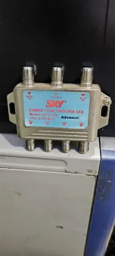 Chave Comutadora SKY 3x1 - Advansat