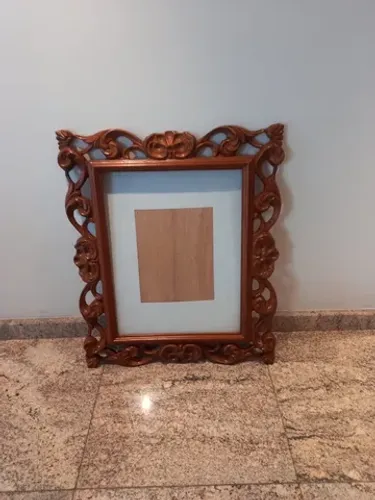 Moldura para quadro em cerejeira
