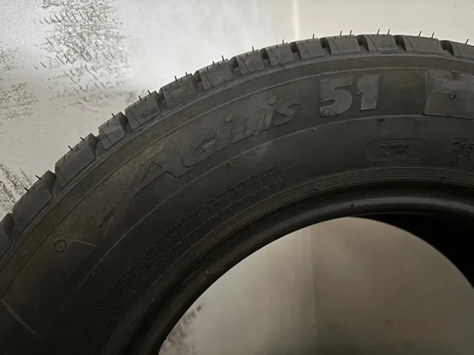Pneu 215/65/16 Michelin Agilis 51 carga