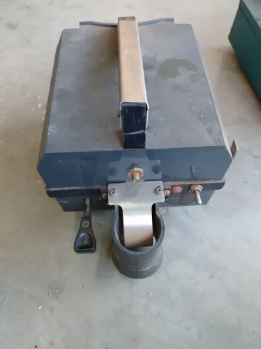 Máquina antiga de contar moedas