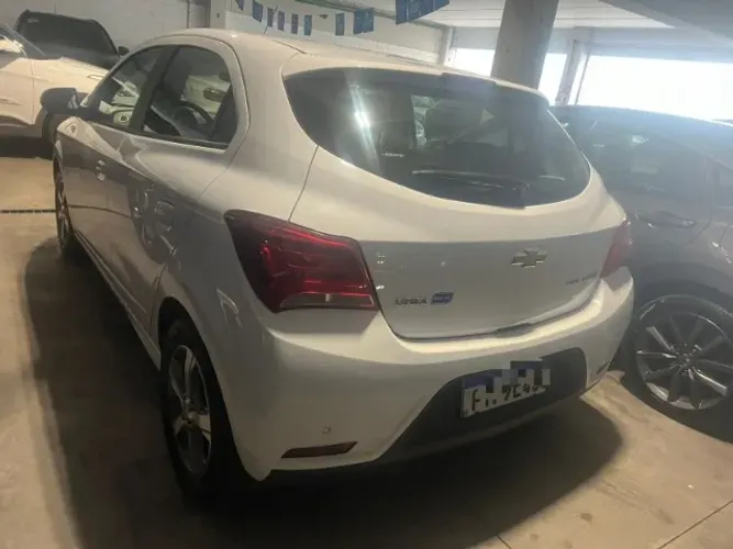 Chevrolet Onix Hatch LTZ 1.4 8V Flex Mec. 4P 2018