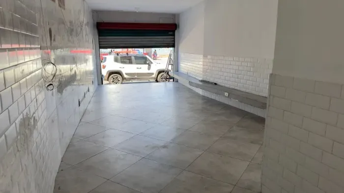 Loja Excelente localização Itapuã