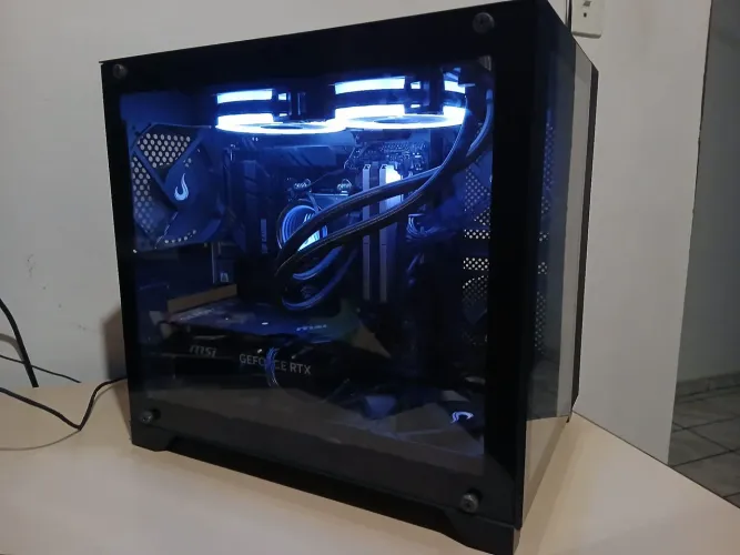 PC GAMER RYZEN 7 5700X3D + RTX 4060