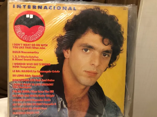 Disco Internacional Bebe A Bordo Lp Vinil