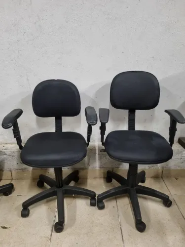 Cadeira Preta para Empresa Residência Comércio Ótimo Estado Braço Rodinhas por 219,00 cada