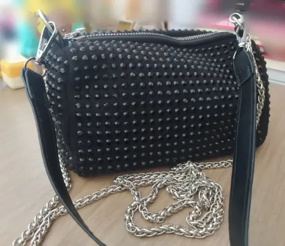 Bolsa de festa com strass