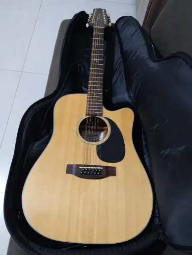 Takamine EG-345