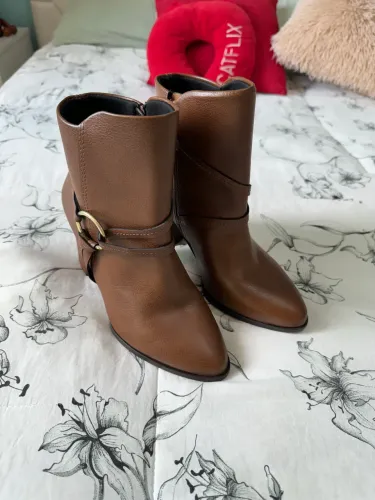 Vendo Bota.