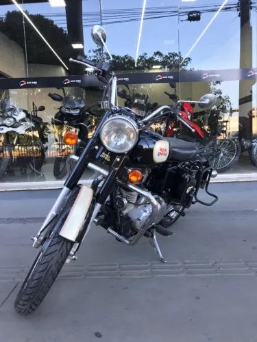 ROYAL ENFIELD BLT CLASSIC 500